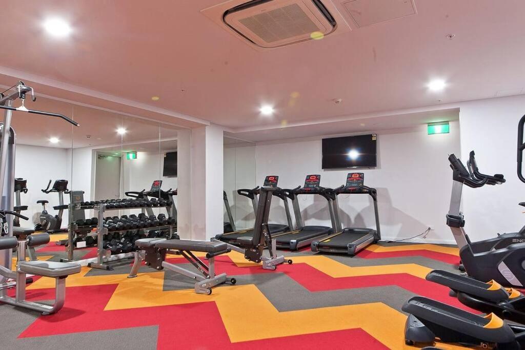 Four Bedroom Apartment With Facilities In Olympic Park Sydney Exterior foto