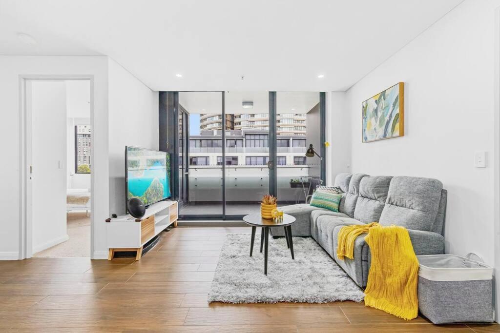 Four Bedroom Apartment With Facilities In Olympic Park Sydney Exterior foto