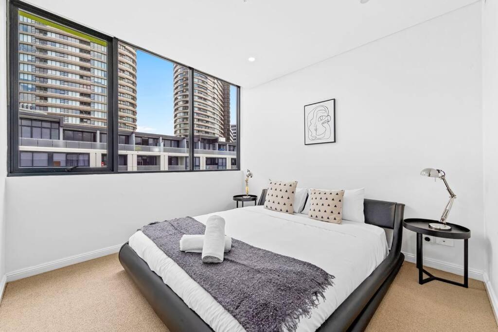 Four Bedroom Apartment With Facilities In Olympic Park Sydney Exterior foto